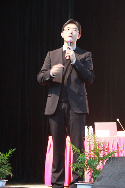 你我的大学，一切皆有可能——尹健教授走进2014级新生转型教育